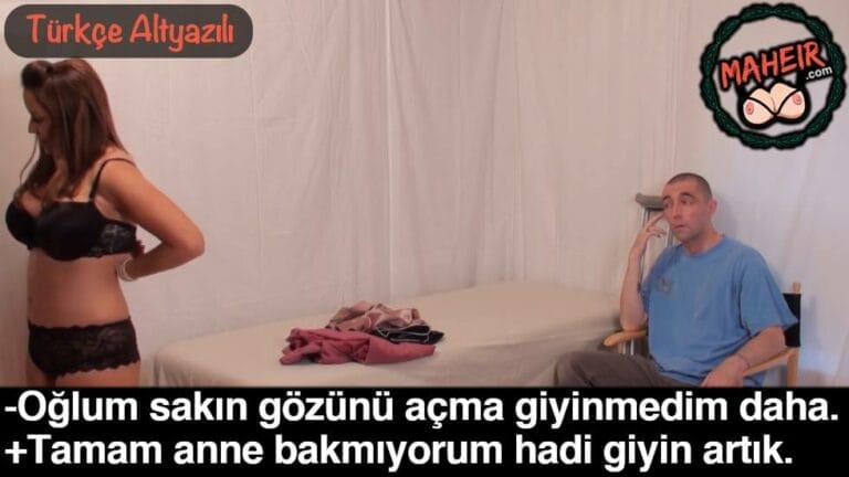 annem soyunurken gozlerini kapat dedi caktirmadan baktim.jpg