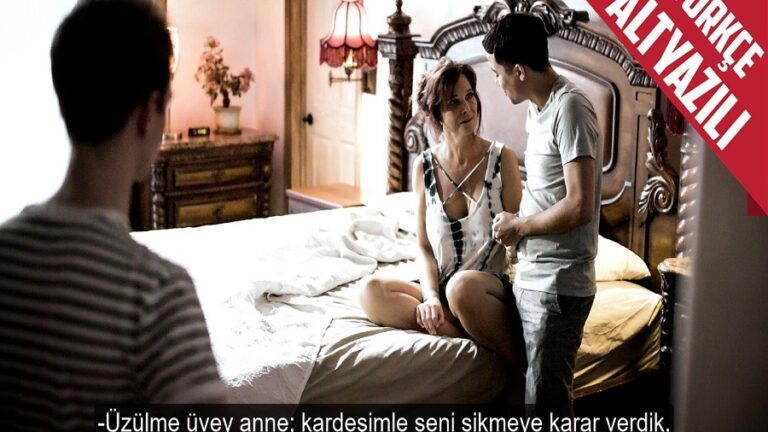 babasinin terk etigi yasli uvey annelerini sikerek teselli eden kardesler.jpg