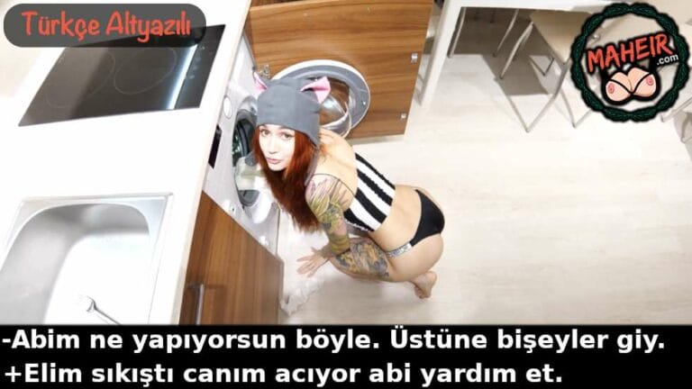 coraplarini ararken makineye sikisan kiz kardesime gotten girdim.jpg