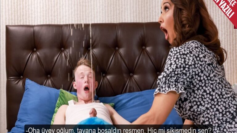 ergenlige giren uvey oglunun sikin oksayinca buyuk patlama yasadi.jpg