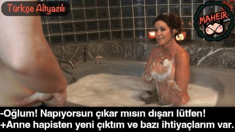 hapisten cikan karaktersiz oglan siftahi annesiyle yapiyor.jpg