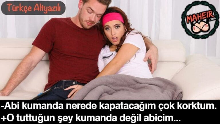 kardesimle korku filmi izlerken kumanda yerine sikimi elledi.jpg
