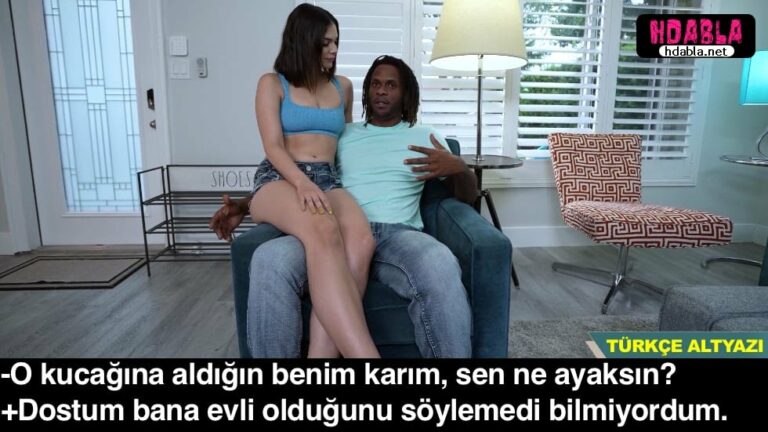 karim yeni tanistigi adami evimize getirdi sikilisini izledim.jpg