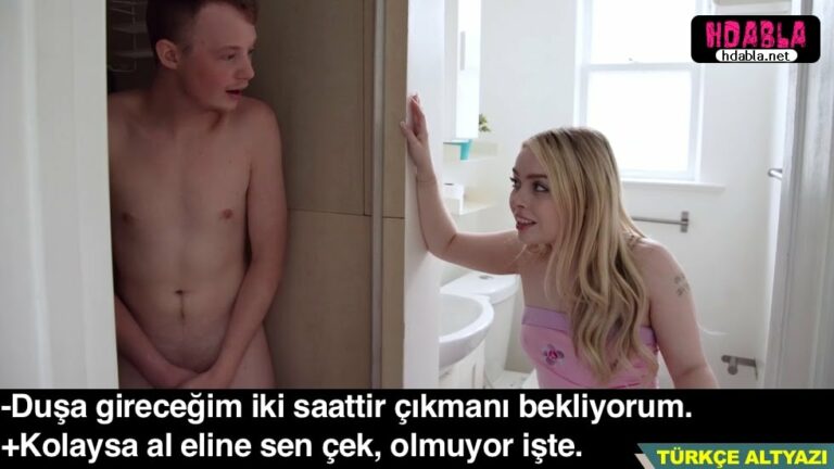 kiz kardesimle tatilde ayni odada kaldik dusta 31 cekerken yakalandim.jpg