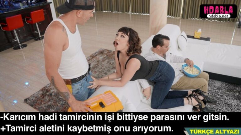 kocasi mac izlerken caktirmadan eve gelen tamirciye kur yapiyor.jpg