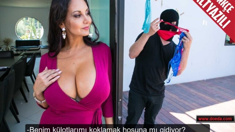 kulotlarini calan hirsiz oglunun arkadasi cikinca acimayan mature.jpg