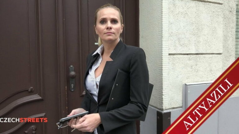 olgun emlakciyla sert sikis.jpg