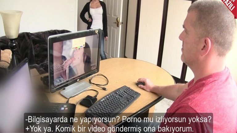 sapik uvey amcasini oral seks izlerken gorup birlikte izledi.jpg