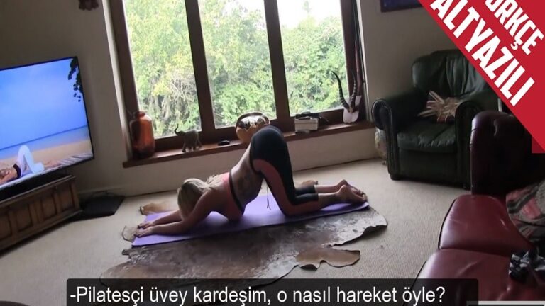 seksi pozisyonlarla pilates yapan uvey kiz kardesine bosaldi.jpg