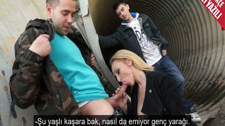 sokaga cikip rastgele ergen secip sikisen yasli kasar.jpg