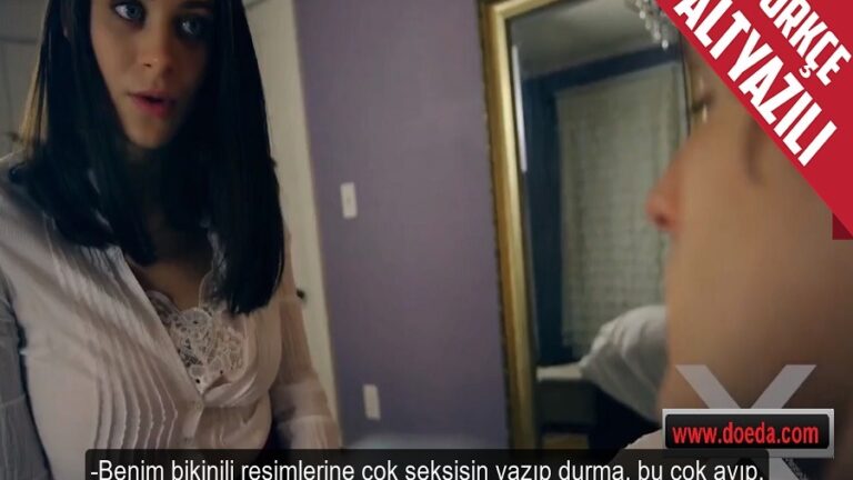 uvey annesinin bikinili resimlerini begenip yorum yapan firlama.jpg