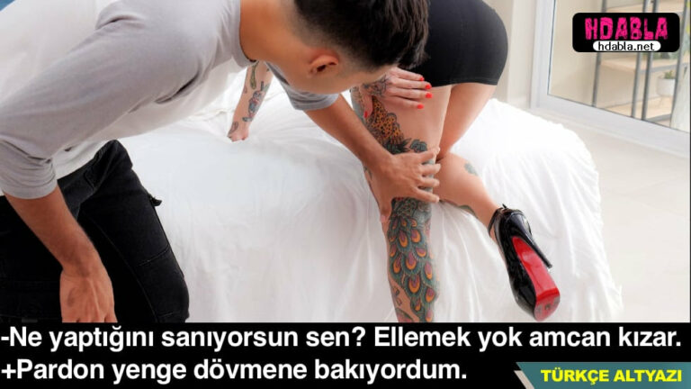 yengem bana kalcasindaki dovmeyi gosterirken salakta elledim.jpg