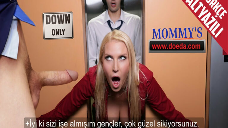 asansorde mahsur kalan patronlarini sikerek stres azaltan genc elemanlar.jpg