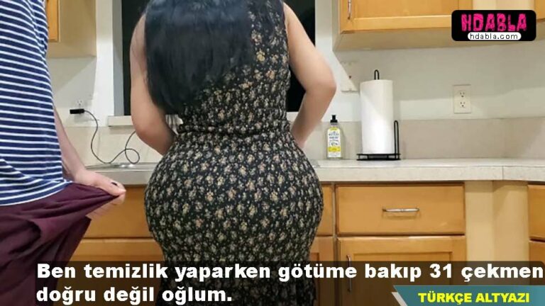 bulasik yikayan annesinin gotune bakarak 31 cekiyor altyazili porno.jpg
