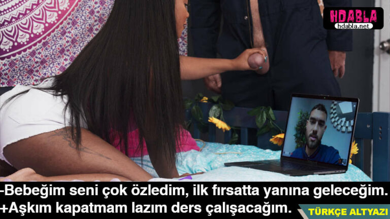 unili citir erkek arkadasiyla goruntulu konusurken yurtta hademeye siktiriyor.jpg