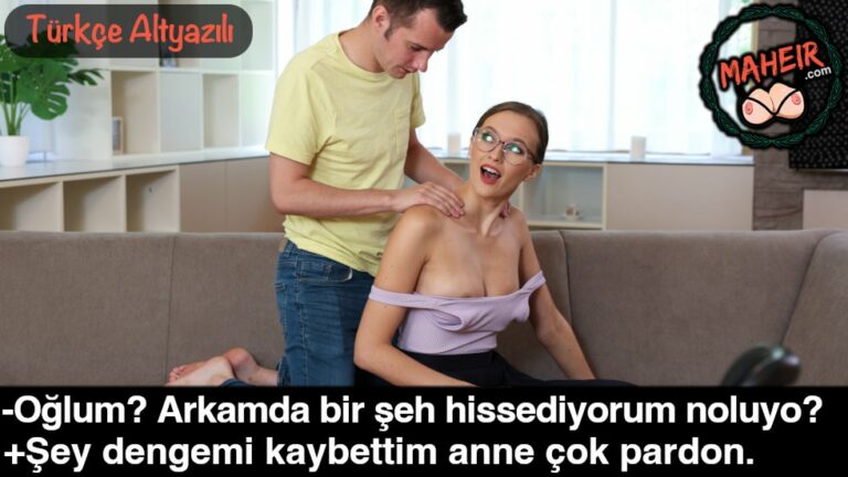 uvey annesinin omuzlarina krem surerken tahrik oldu siki kalkti.jpg
