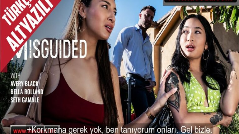 uvey kardesiyle bir olup diger kizi da kandirir meshur sikis yataginda bandirir.jpg
