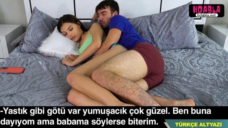 kiz kardesimle ayni yatakta yatarken kicina degdirdim.jpg