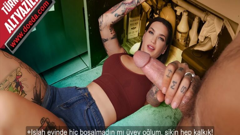 islah evinden donen gencin inmek bilmeyen sikini uvey annesi kullandi.jpg