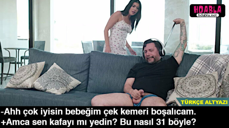 amcasini boynunda kemerle 31 cekerken yakaladi sok oldu.jpg