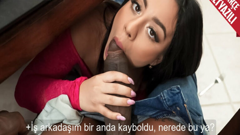 is arkadasiyla zenci kocasini tanistirinca kizin zevk suyu dizine kadar akti.jpg