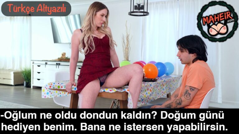 masaya oturan uvey anne frikik verince oglu donup kaldi.jpg