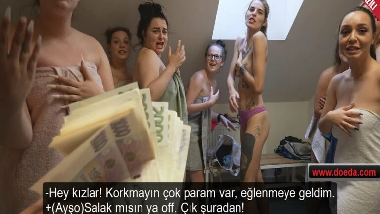 liseli kizlarin banyosuna bir deste parayla dalip amcik avladi.jpg